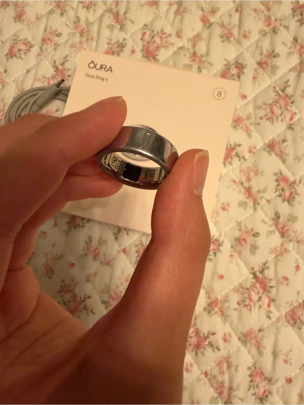 Oura ring 4th gen silver size 8